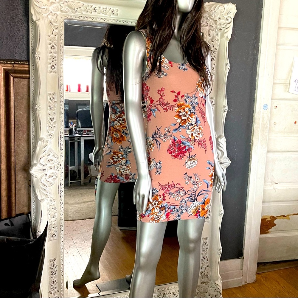 Like new- Preloved dress! Used once only